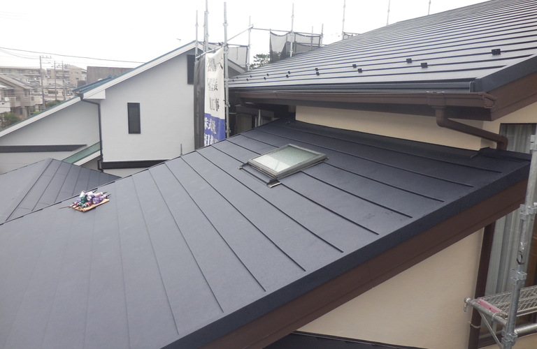 屋根工事は相模修建へ！雨漏り対策で効果を発揮します！｜厚木市・神奈川県全域対応。